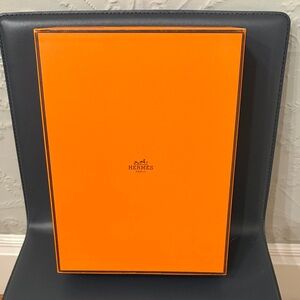 Vibrant Hermes  Box